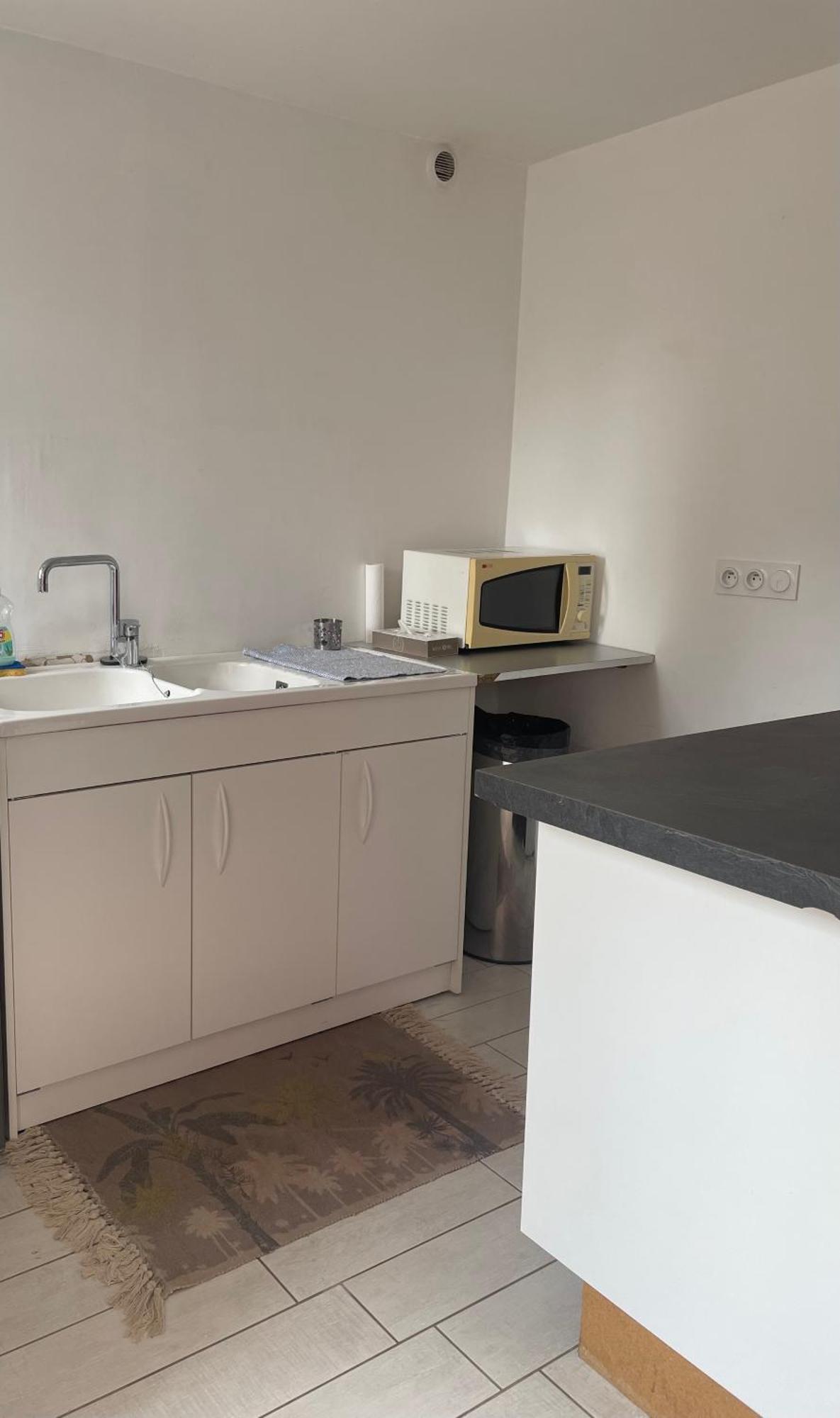 Petit Studio Aux Portes Du Beaujolais Saint-Germain-Nuelles Exteriér fotografie