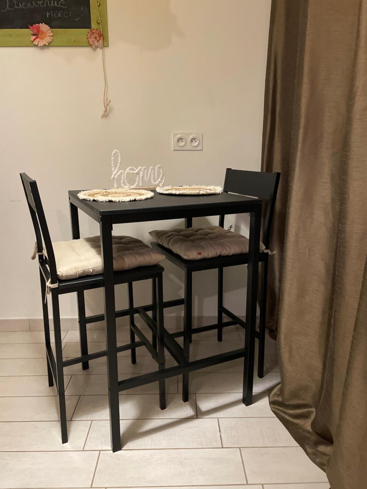 Petit Studio Aux Portes Du Beaujolais Saint-Germain-Nuelles Exteriér fotografie